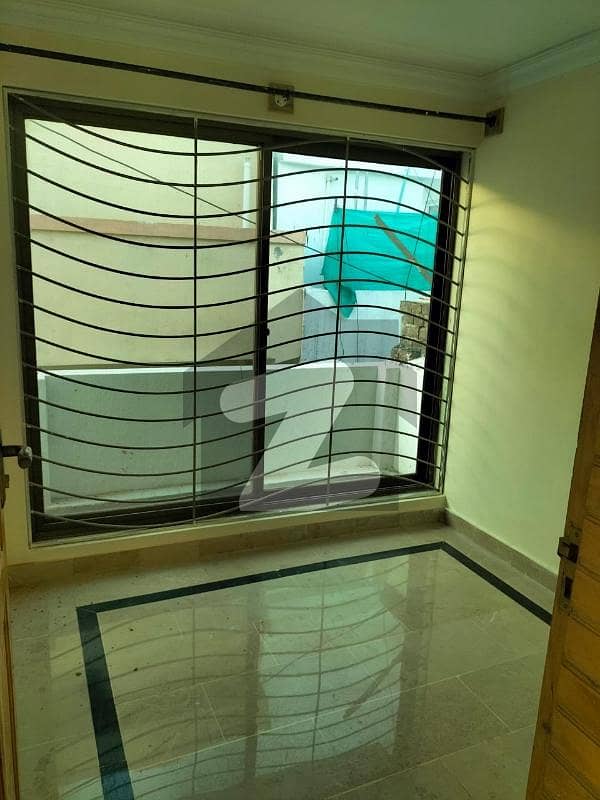 25x40 Upper Portion For Rent In G 13 /1