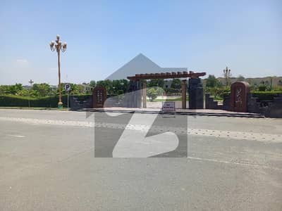 BEST OPERTUINTY FOR INVESTMENT 5 MARLA PLOT FOR SALE POSSESSION UTAILTY PAID READY FOR CONSTRUCTION MORE DETAILS CONTACT ME