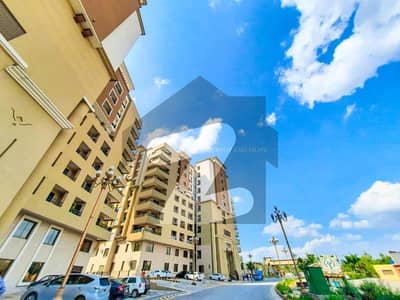 1233 Square Feet Flat In Zarkon Heights For sale At Good Location