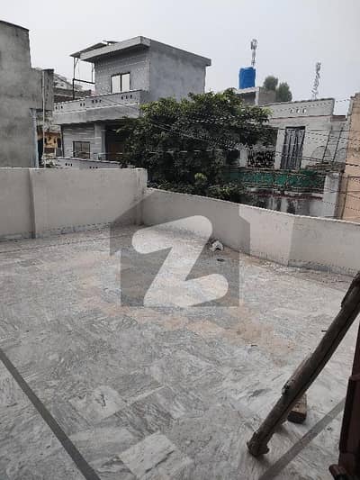 ڈیفنس روڈ راولپنڈی میں 4 کمروں کا 5 مرلہ مکان 1.25 کروڑ میں برائے فروخت۔