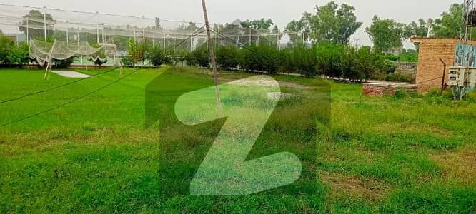 بیدیاں روڈ لاہور میں 4 کنال رہائشی پلاٹ 1.68 کروڑ میں برائے فروخت۔