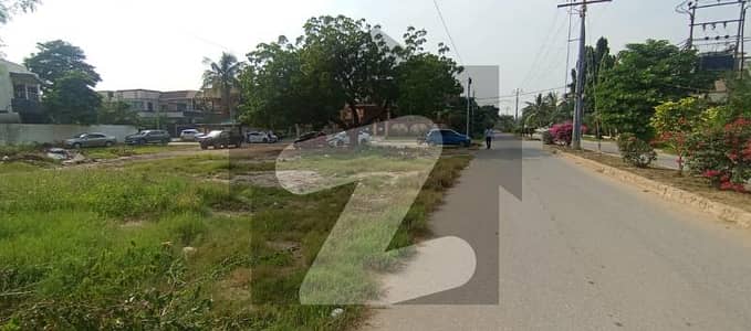 Unoccupied Prime Location Residential Plot Of 727 Square Yards Is Available For Sale In Cantt