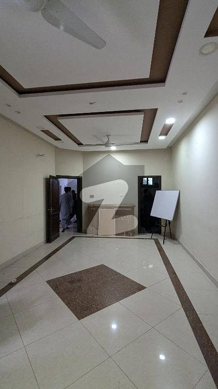 ناردرن بائی پاس ملتان میں 6 کمروں کا 15 مرلہ مکان 1.25 لاکھ میں کرایہ پر دستیاب ہے۔ ناردرن بائی پاس ملتان میں 6 کمروں کا 15 مرلہ مکان 1.25 لاکھ میں کرایہ پر دستیاب ہے۔