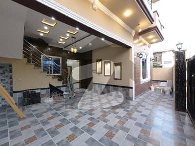 ائیرپورٹ ہاؤسنگ سوسائٹی - سیکٹر 1 ائیرپورٹ ہاؤسنگ سوسائٹی,راولپنڈی میں 4 کمروں کا 6 مرلہ مکان 2.7 کروڑ میں برائے فروخت۔