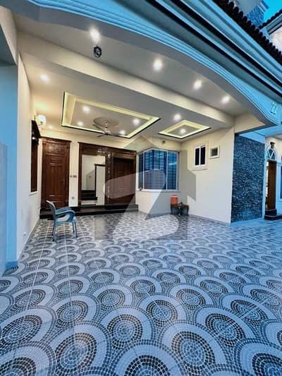 جی ۔ 14/4 جی ۔ 14,اسلام آباد میں 6 کمروں کا 10 مرلہ مکان 2.2 لاکھ میں کرایہ پر دستیاب ہے۔