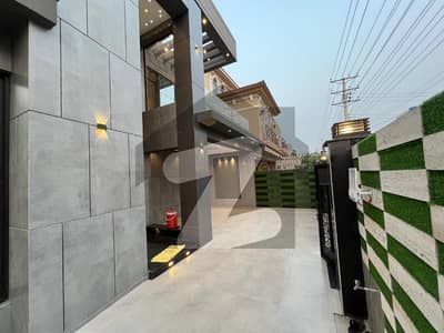 10 MARLA HOUSE FOR SALE