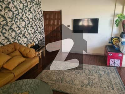 Clifton'S Prime Location Leasehold Apartment