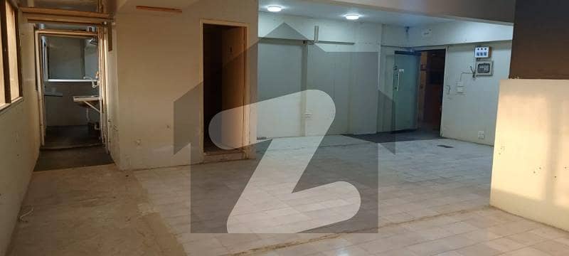 Prime Location Commercial Office Space On Rent In Shahra E Faisal