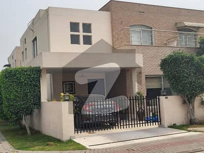 we are offering a 10 marla house for sale in safari villas available for sale in bahria Town