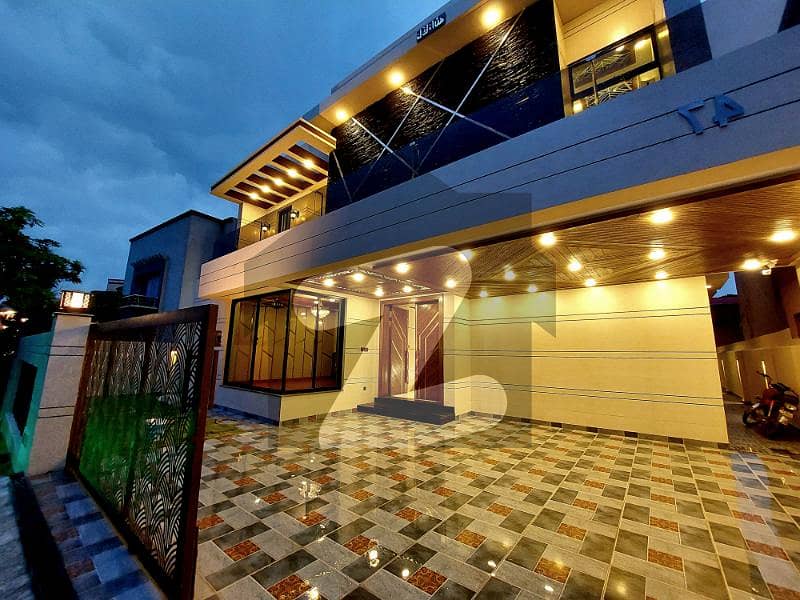 1 Kanal Beautiful House In Bahria Town 1 Kanal Beautiful House In Bahria Town