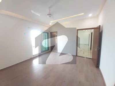 Flat Of 10 Marla Is Available For Sale In Askari 11 - Sector D, Lahore