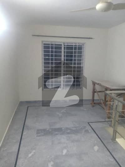 جی ۔ 14/4 جی ۔ 14,اسلام آباد میں 2 کمروں کا 5 مرلہ زیریں پورشن 60.0 ہزار میں کرایہ پر دستیاب ہے۔