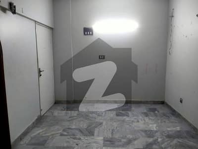 گلشن اقبال - بلاک 13-ڈی2 گلشنِ اقبال,گلشنِ اقبال ٹاؤن,کراچی میں 2 کمروں کا 4 مرلہ فلیٹ 85.0 لاکھ میں برائے فروخت۔