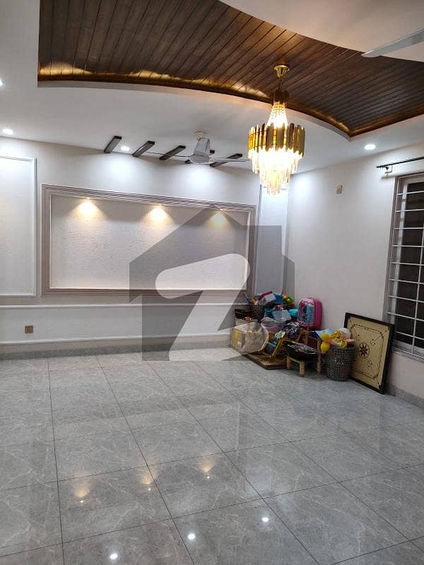 14 Marla Upper Portion Available For Rent 14 Marla Upper Portion Available For Rent