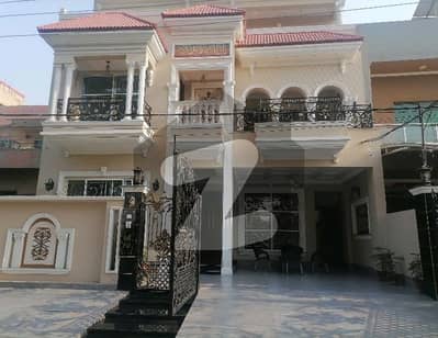 In Johar Town Phase 1 12 Marla House For sale