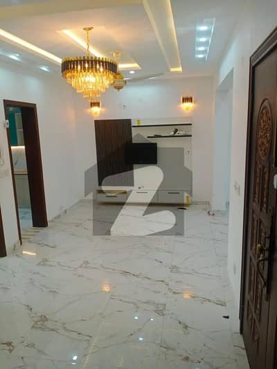 Luxurious Facing Park 5 Marla House is Available for Rent Luxurious Facing Park 5 Marla House is Available for Rent