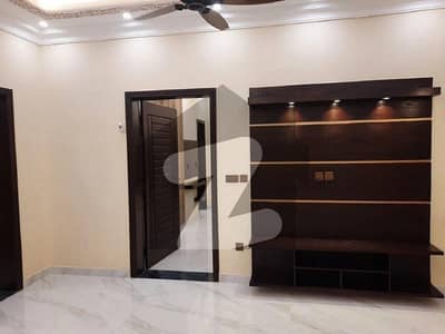 10 Marla Upper Portion Available For Rent In Chambelli Block Bahria Town Lahore 10 Marla Upper Portion Available For Rent In Chambelli Block Bahria Town Lahore