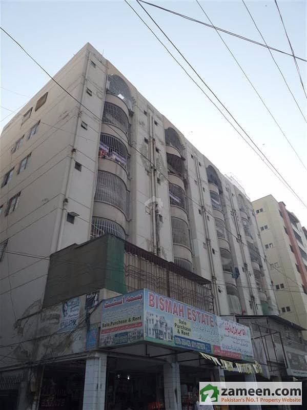 گلستانِِ جوہر ۔ بلاک 13 گلستانِ جوہر کراچی میں 2 کمروں کا 4 مرلہ فلیٹ 35 لاکھ میں برائے فروخت۔