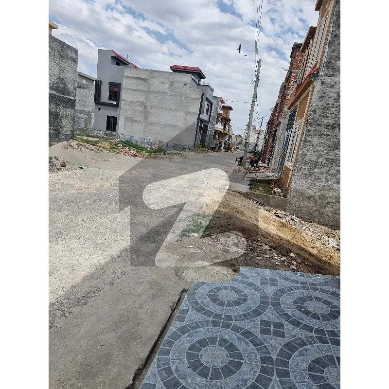 الاحمد گارڈن ہاوسنگ سکیم جی ٹی روڈ,لاہور میں 5 مرلہ رہائشی پلاٹ 72.5 لاکھ میں برائے فروخت۔ الاحمد گارڈن ہاوسنگ سکیم جی ٹی روڈ,لاہور میں 5 مرلہ رہائشی پلاٹ 72.5 لاکھ میں برائے فروخت۔