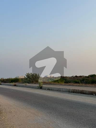 ڈی ایچ اے فیز 8 - زون ای ڈی ایچ اے فیز 8,ڈی ایچ اے ڈیفینس,کراچی میں 1 کنال رہائشی پلاٹ 6.5 کروڑ میں برائے فروخت۔