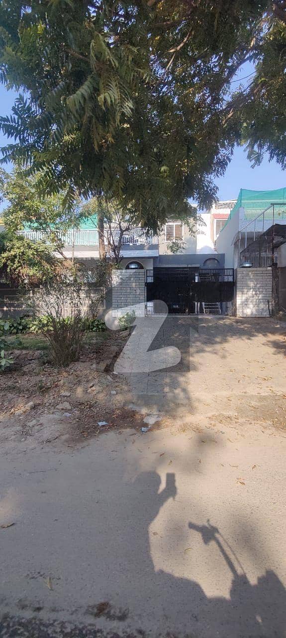 G 10 House For Sale