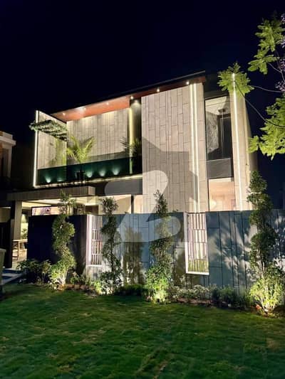 100% ORIGINAL AD 1 KANAL LAVISH DESIGN HOUSE FOR SALE IN DHA PHASE 7