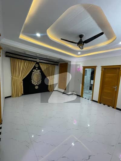 G11 4 D Type Housing Foundations Fully Renovated Tile Flooring Flat For Sale