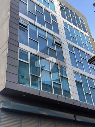 OFFICE FOR RENT PHASE 7 1020 SQFT WITH LIFT