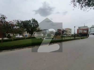 7 Marla Plot (Next to Corner) for SALE on Cheap Prices in Block M7A Lake City Lahore