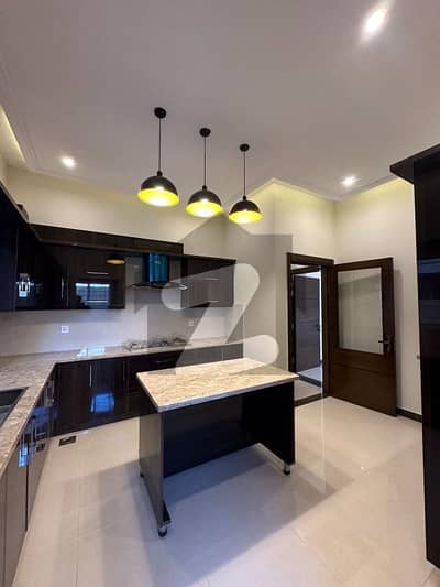 Beautiful Brand New House Available For Sale Just 1 Mint Drive From The Main Gate!!