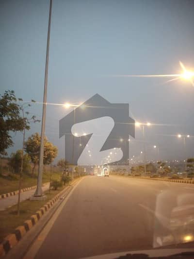 ڈی ایچ اے فیز 5 - سیکٹر ایف ڈی ایچ اے ڈیفینس فیز 5,ڈی ایچ اے ڈیفینس,اسلام آباد میں 1 کنال رہائشی پلاٹ 3.15 کروڑ میں برائے فروخت۔ ڈی ایچ اے فیز 5 - سیکٹر ایف ڈی ایچ اے ڈیفینس فیز 5,ڈی ایچ اے ڈیفینس,اسلام آباد میں 1 کنال رہائشی پلاٹ 3.15 کروڑ میں برائے فروخت۔