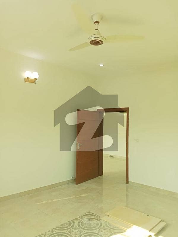 12 Marla House for sale in G-15 Islamabad