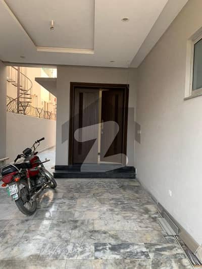Luxury 1 Kanal Bungalow For Rent In DHA Phase 5