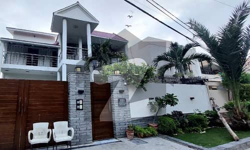 TWO UNIT BUNGALOW AT PHASE 6.