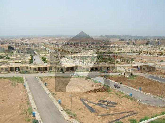 5 LACS PER SQUARE YARD COMMERCIAL PLOT FOR SALE 5 LACS PER SQUARE YARD COMMERCIAL PLOT FOR SALE