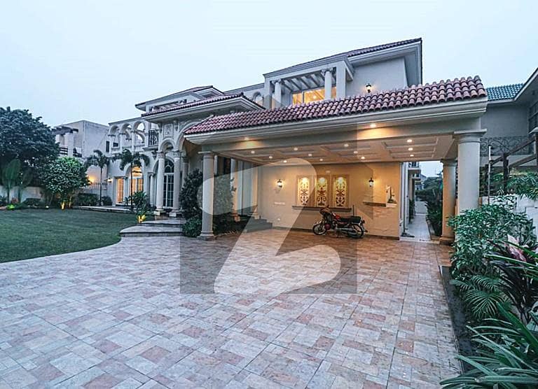 2 Kanal Like New Spanish Bungalow For Sale Top Of The Location