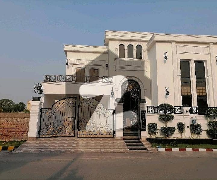 11 Marla House For Grabs In Johar Town