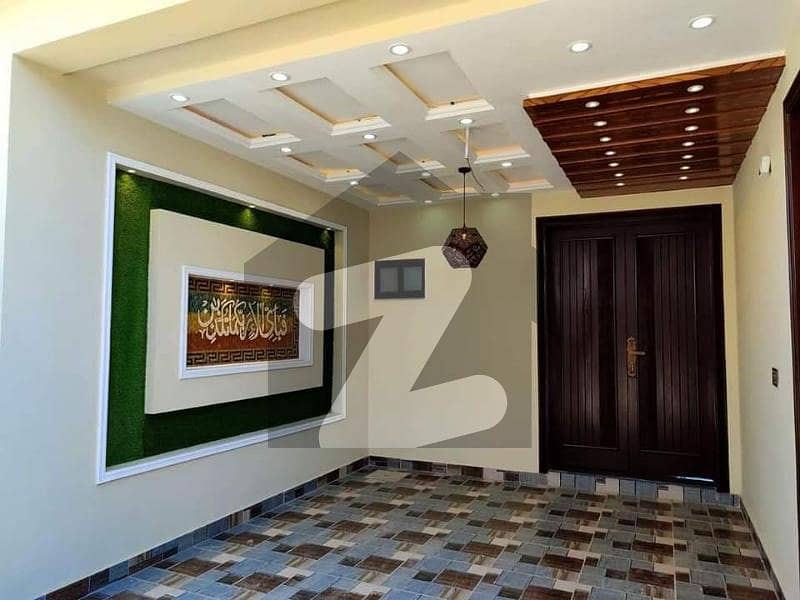 7.5 MARLA LUXURY HOUSE AVAILABLE FOR RENT 7.5 MARLA LUXURY HOUSE AVAILABLE FOR RENT