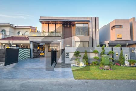 1 KANAL BRAND NEW MODERN DESIGNED BUNGALOW WITH FULL BASEMENT FOR SALE TOP LOCATION IN DHA PHASE 7