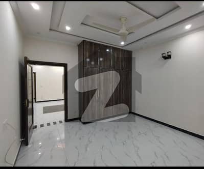 5 Marla House Available For Rent Prime Location