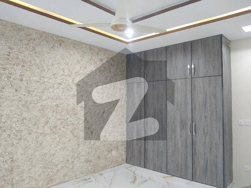 House For sale In Rs. 35000000
