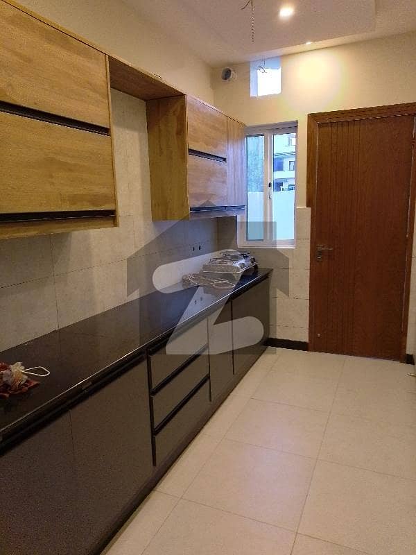 BEAUTIFUL LOCATION BRAND NEW HOUSE FOR SALE BEAUTIFUL LOCATION BRAND NEW HOUSE FOR SALE