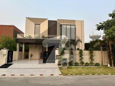 One Kanal Luxurious Modern House For Rent Prime Location Reasonable Demand