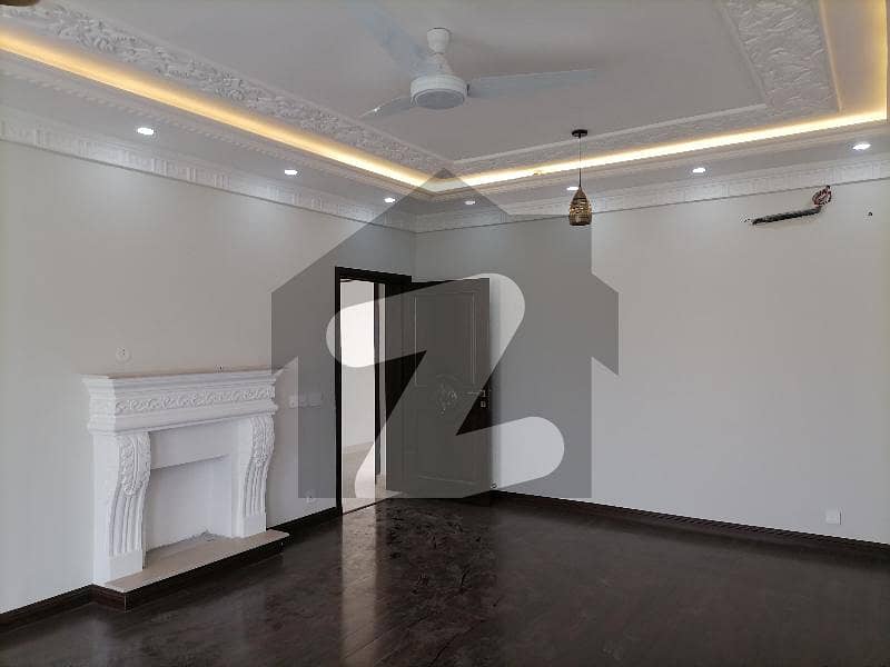 20 Marla House In Only Rs. 105000000 20 Marla House In Only Rs. 105000000