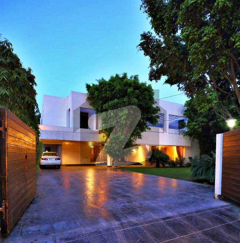 2 Kanal Well Maintained Modern Bungalow For Sale In Phase 1 2 Kanal Well Maintained Modern Bungalow For Sale In Phase 1