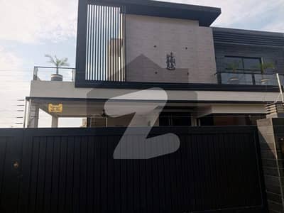 ڈی ایچ اے فیز 1 ڈیفنس (ڈی ایچ اے),لاہور میں 3 کمروں کا 1 کنال بالائی پورشن 1.3 لاکھ میں کرایہ پر دستیاب ہے۔