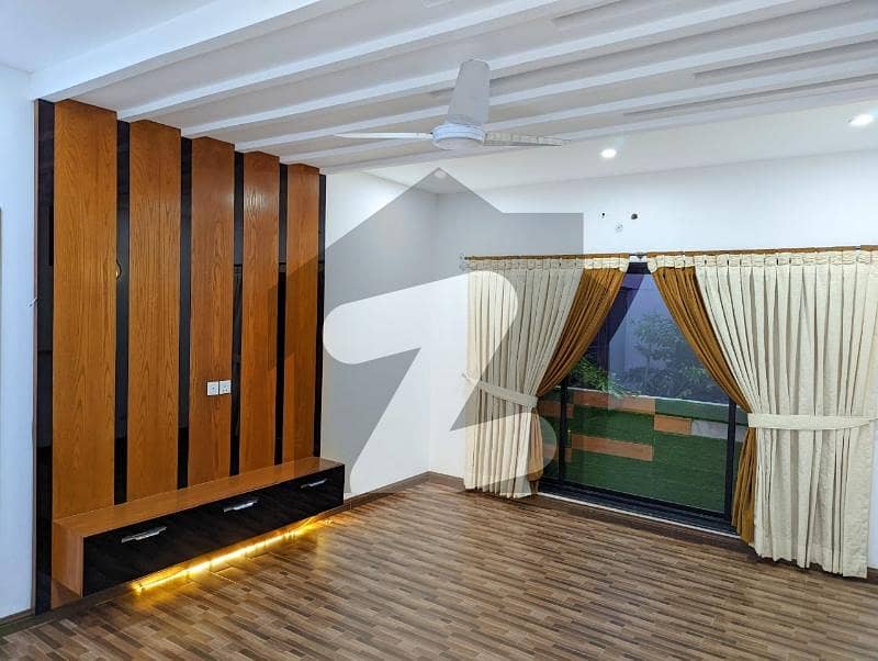 Luxury Room Fully Furnished For Rent Luxury Room Fully Furnished For Rent