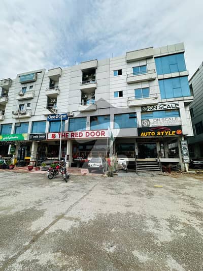 PLAZA FRONT FACE OFFICE FOR SALE