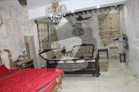 ڈی ایچ اے فیز 1 - بلاک ایم فیز 1,ڈیفنس (ڈی ایچ اے),لاہور میں 6 کمروں کا 2 کنال مکان 6.5 لاکھ میں کرایہ پر دستیاب ہے۔