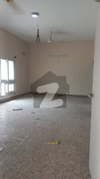 فیڈرل بی ایریا ۔ بلاک 13 فیڈرل بی ایریا,کراچی میں 10 کمروں کا 16 مرلہ مکان 8.1 کروڑ میں برائے فروخت۔